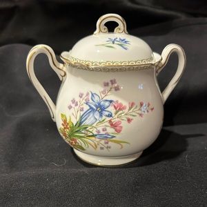 Shelley WILD FLOWERS Gainesborough 4.75" Sugar Bowl